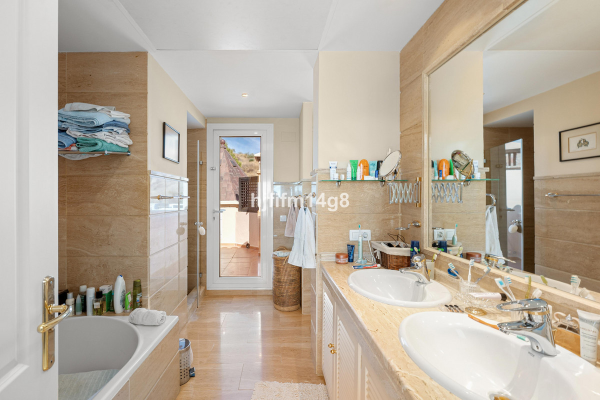 Te koop Penthouse Duplex Costa Del Sol Nueva Andalucía € 1.725.000,-