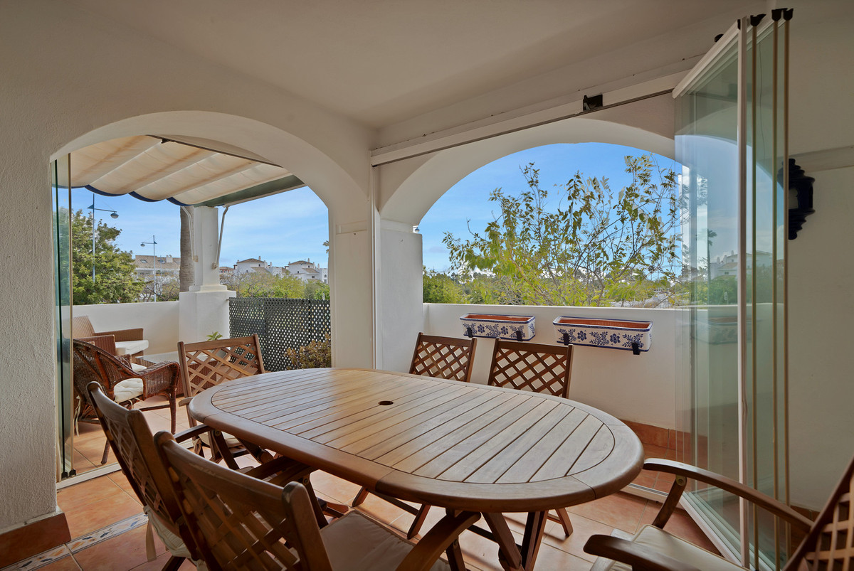 Te koop Middle Floor Apartment Costa Del Sol San Pedro De Alcántara € 629.700,-