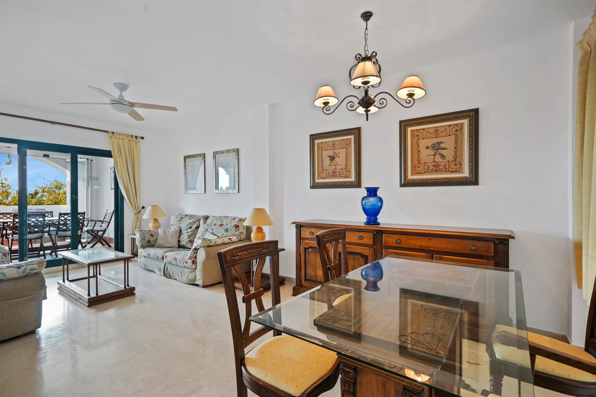 Te koop Middle Floor Apartment Costa Del Sol San Pedro De Alcántara € 629.700,-