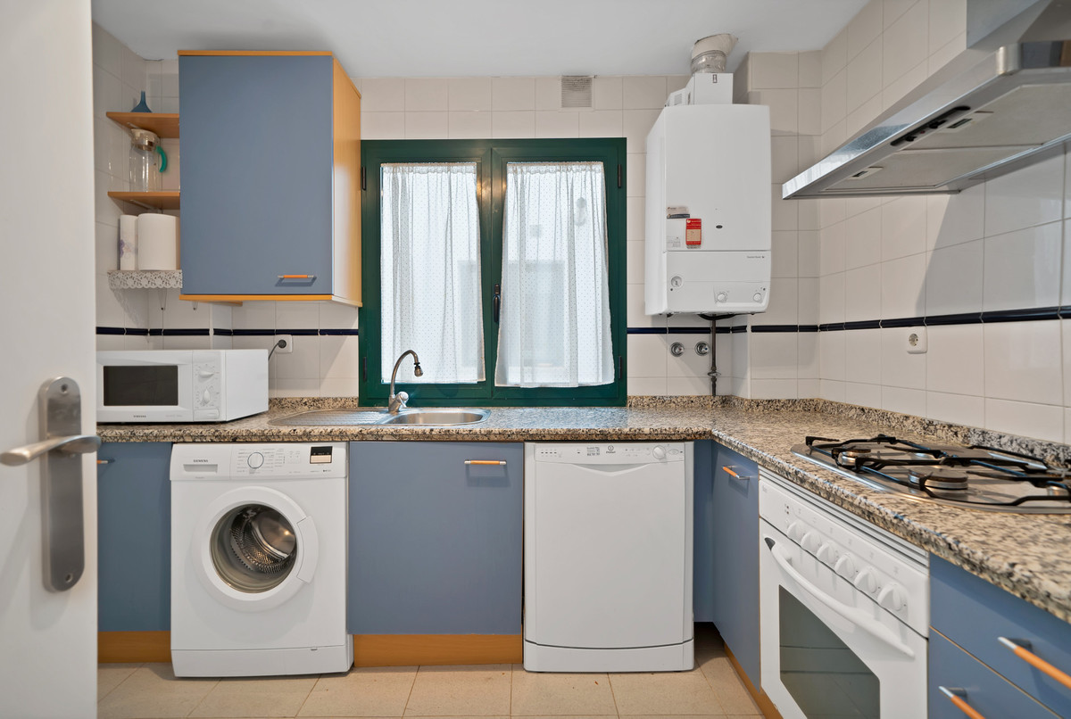 Te koop Middle Floor Apartment Costa Del Sol San Pedro De Alcántara € 629.700,-