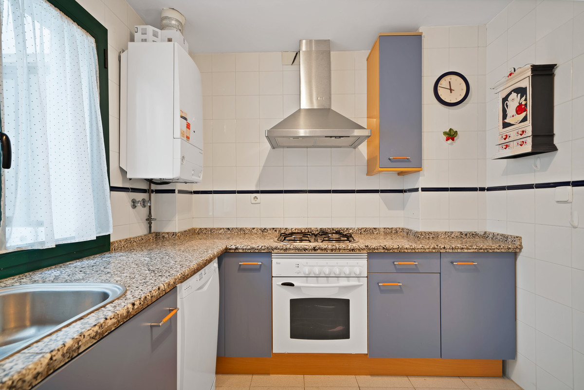 Te koop Middle Floor Apartment Costa Del Sol San Pedro De Alcántara € 629.700,-