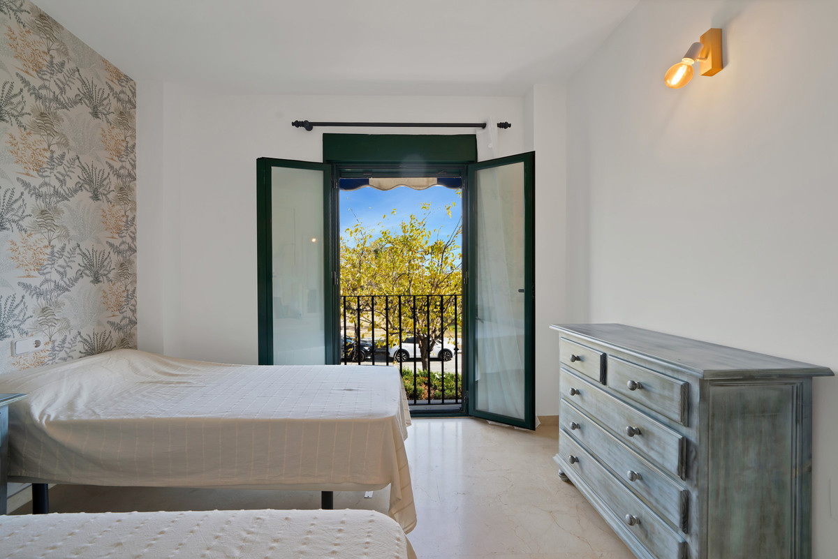 Te koop Middle Floor Apartment Costa Del Sol San Pedro De Alcántara € 629.700,-