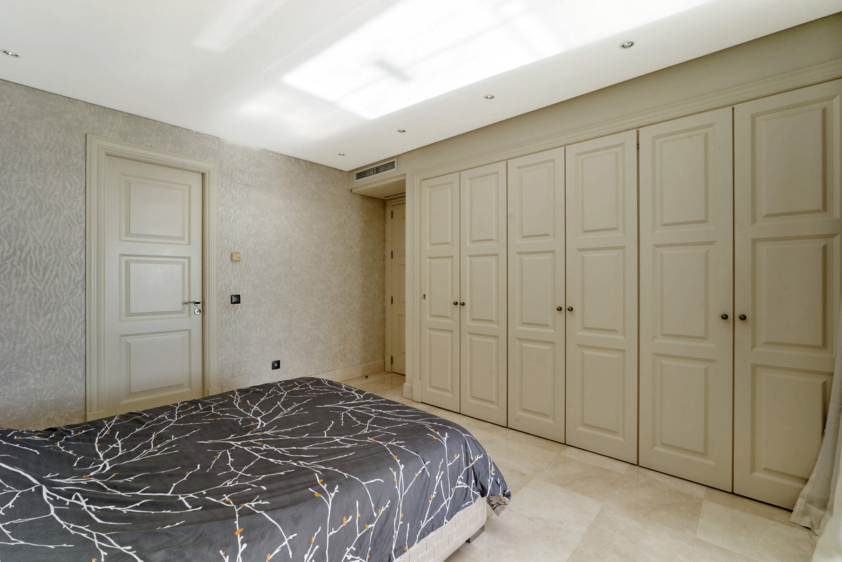 Te koop Gelijkvloers appartement Costa Del Sol Estepona € 2.300.000,-