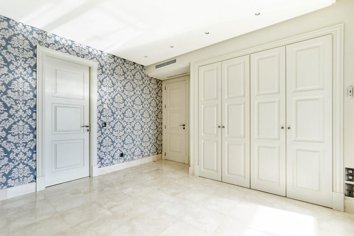 Te koop Gelijkvloers appartement Costa Del Sol Estepona € 2.300.000,-