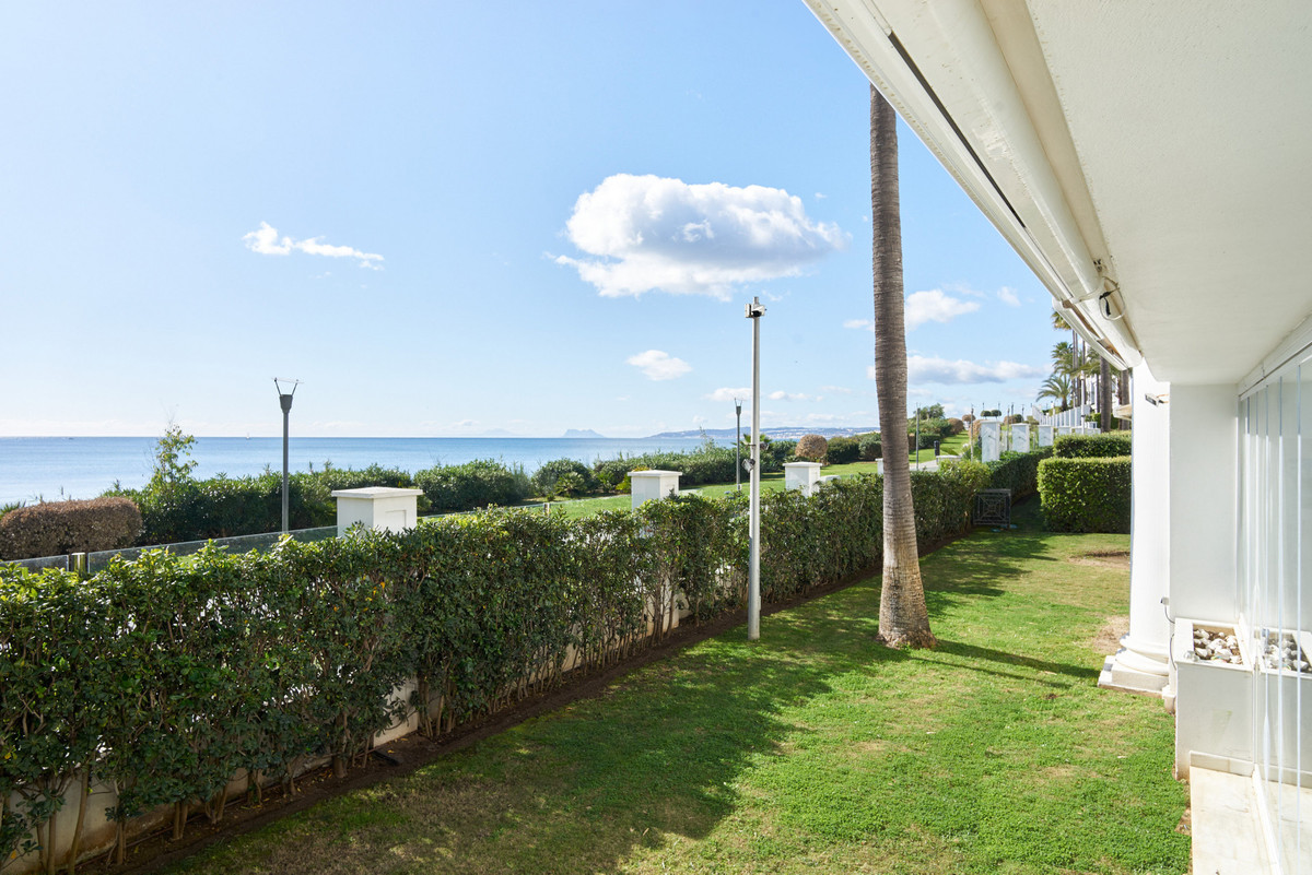 Te koop Gelijkvloers appartement Costa Del Sol Estepona € 2.300.000,-