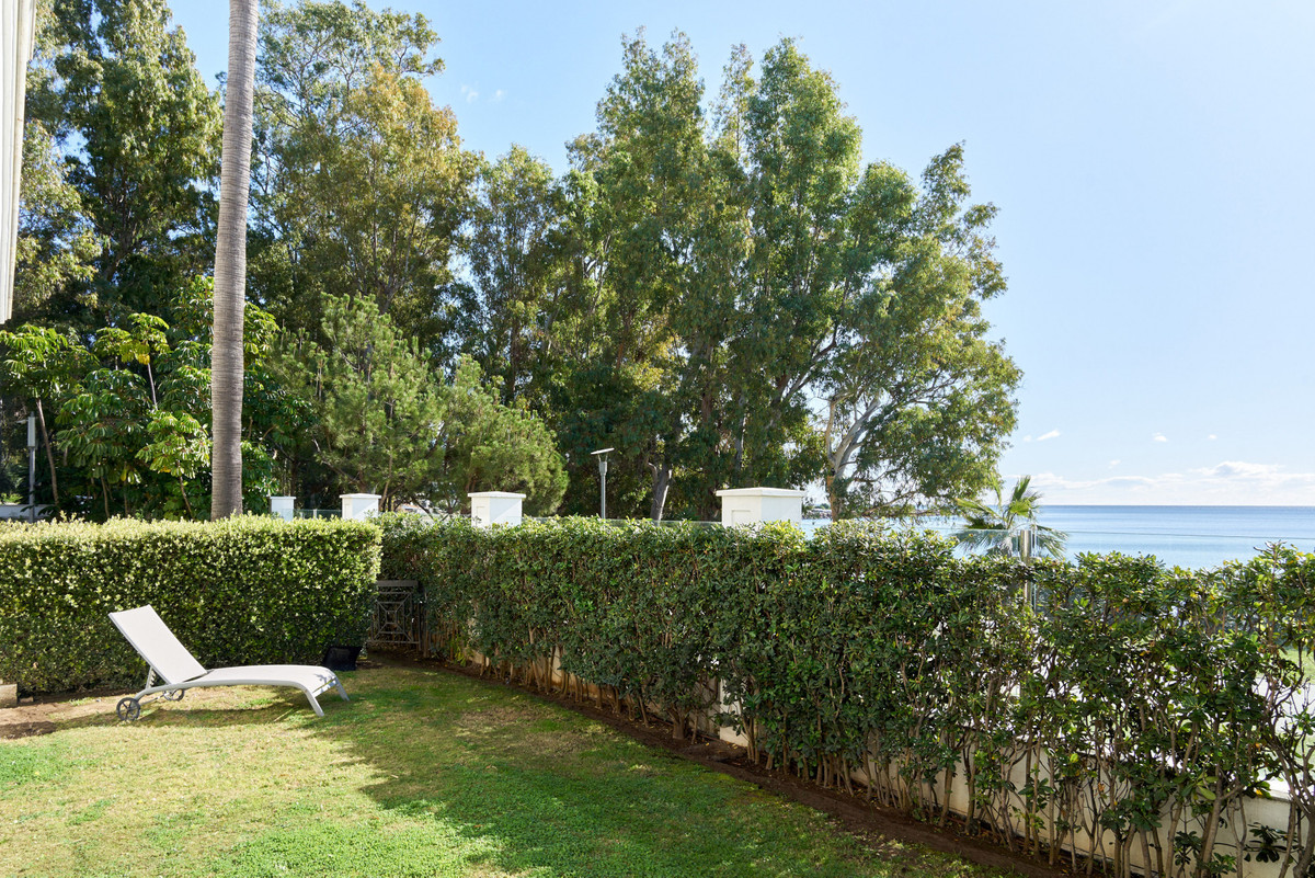 Te koop Gelijkvloers appartement Costa Del Sol Estepona € 2.300.000,-