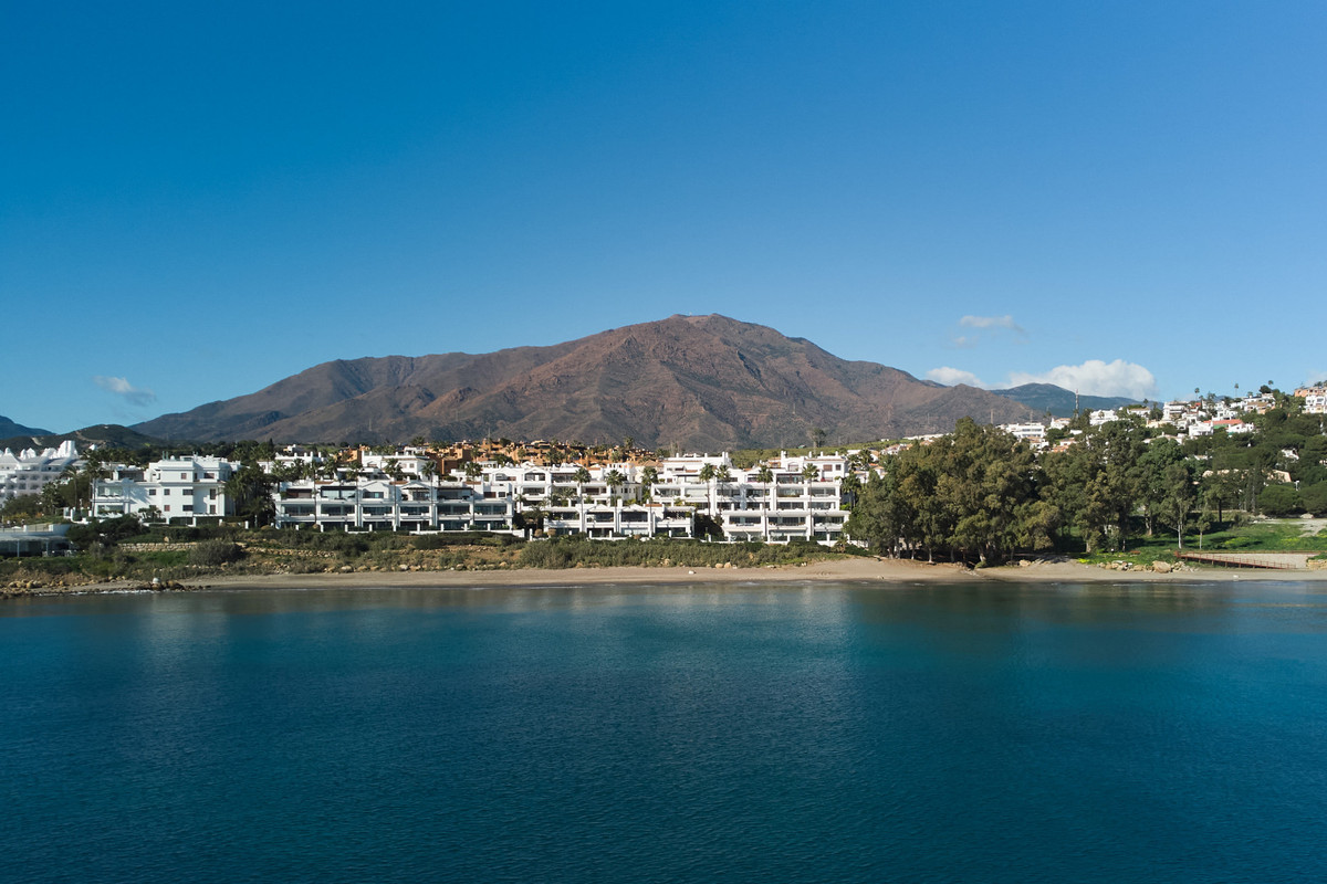 Te koop Gelijkvloers appartement Costa Del Sol Estepona € 2.300.000,-