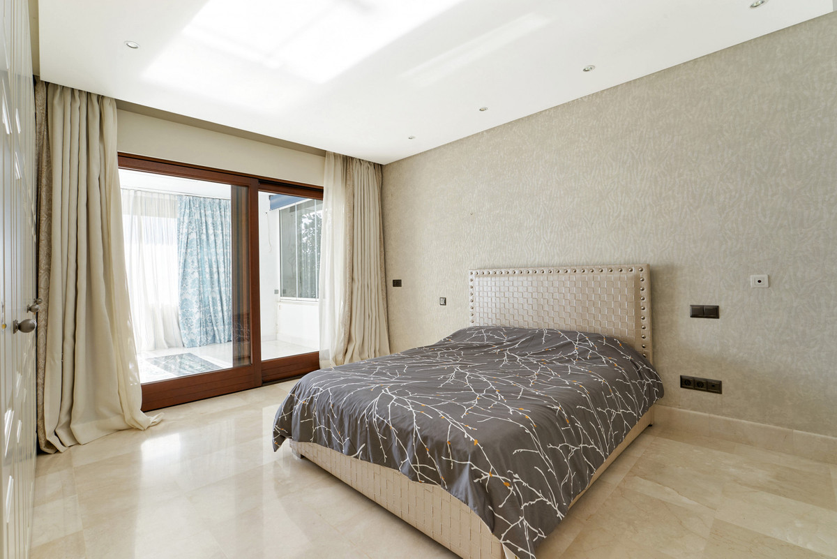 Te koop Gelijkvloers appartement Costa Del Sol Estepona € 2.300.000,-