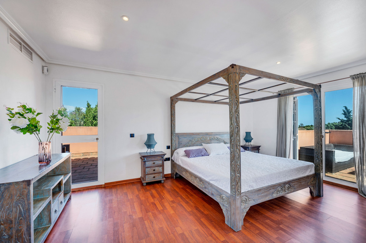 Te koop Vrijstaande Villa Costa Del Sol Sotogrande Costa € 1.450.000,-