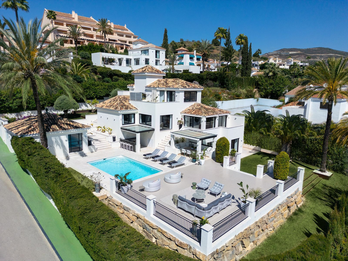 Te koop Vrijstaande Villa Costa Del Sol Nueva Andalucía € 3.895.000,-