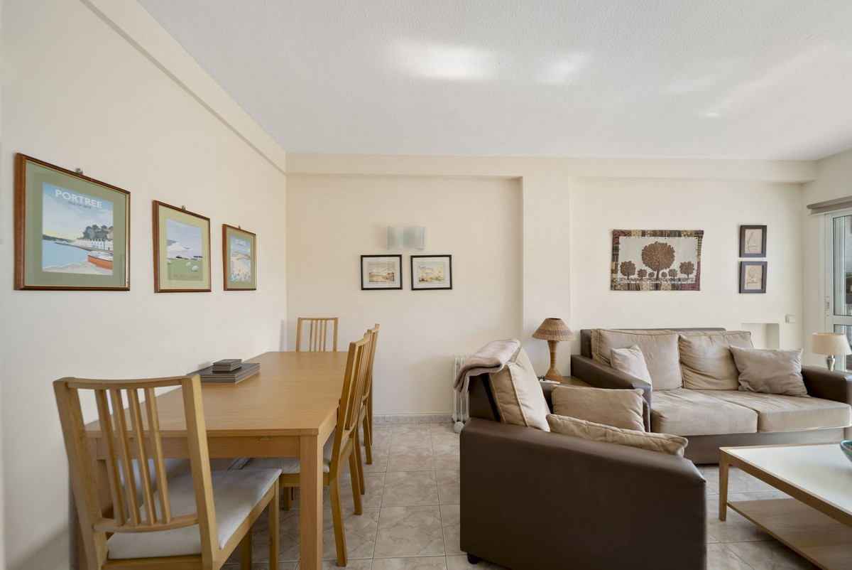 Te koop Middle Floor Apartment Costa Del Sol Benalmadena Costa € 255.000,-