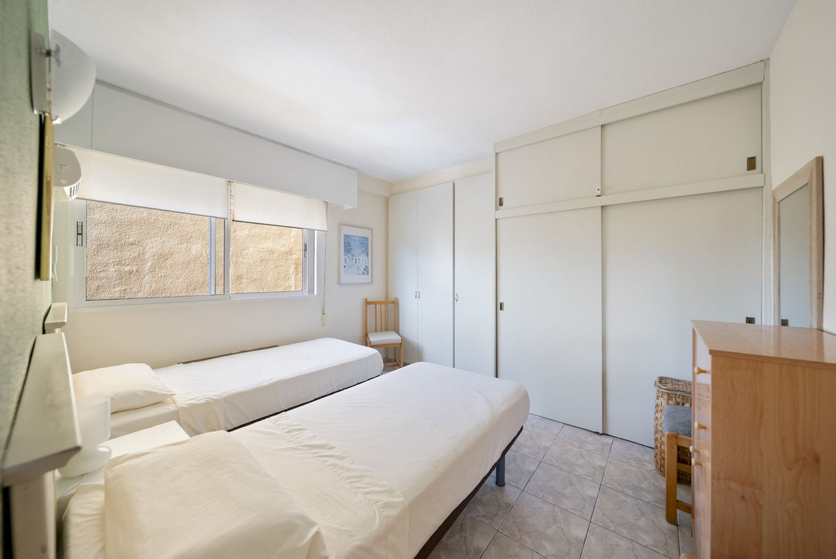 Te koop Middle Floor Apartment Costa Del Sol Benalmadena Costa € 255.000,-