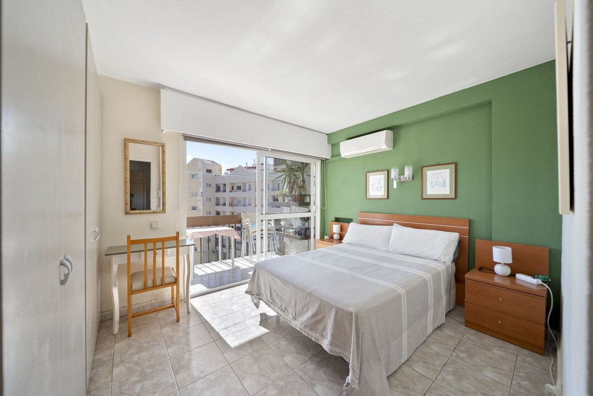 Te koop Middle Floor Apartment Costa Del Sol Benalmadena Costa € 255.000,-