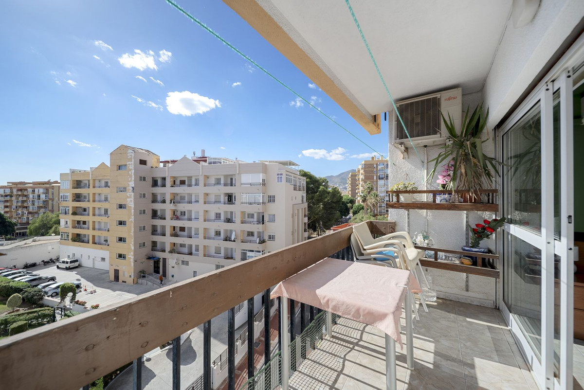 Te koop Middle Floor Apartment Costa Del Sol Benalmadena Costa € 255.000,-