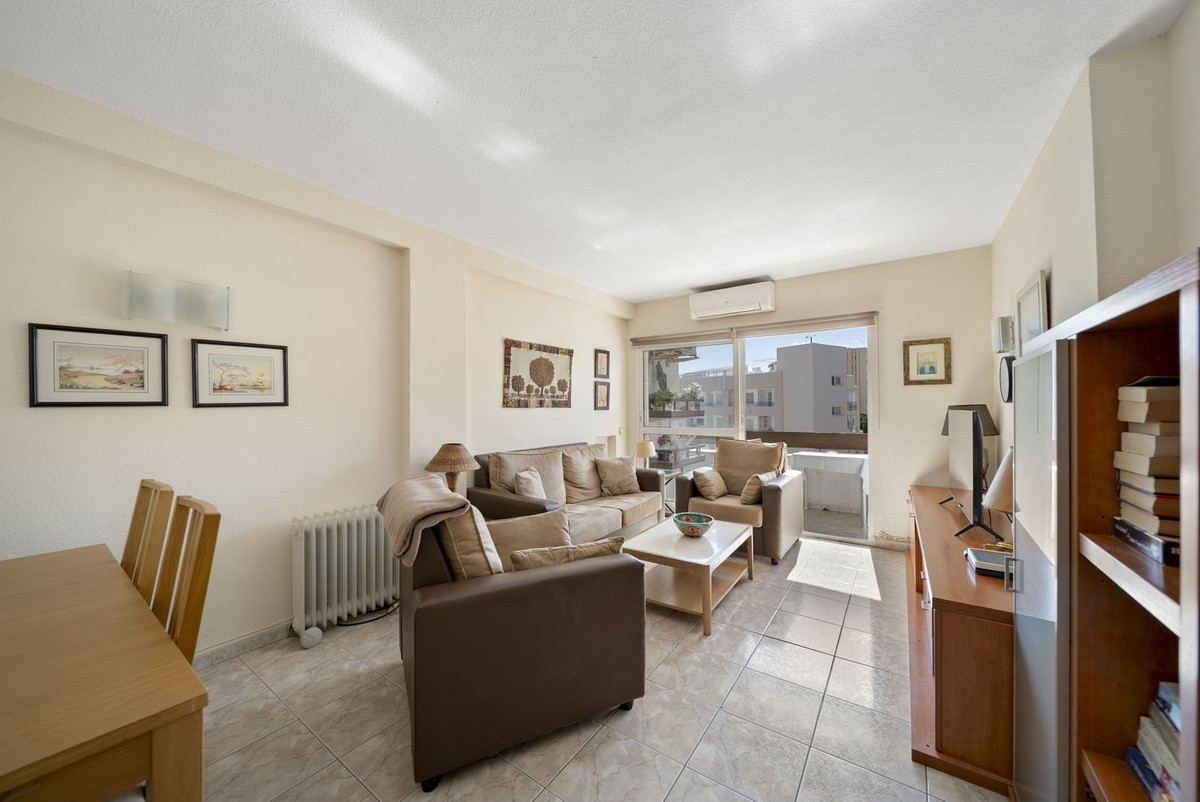 Te koop Middle Floor Apartment Costa Del Sol Benalmadena Costa € 255.000,-