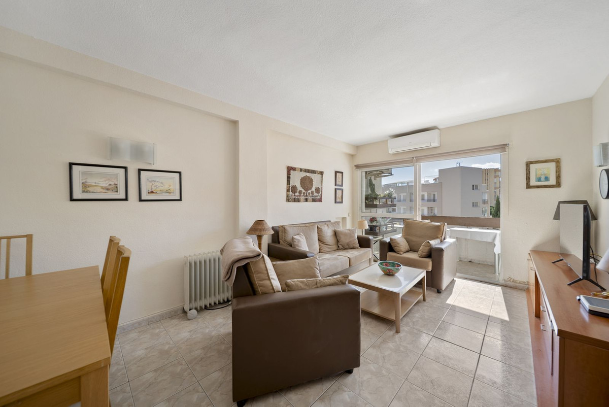 Te koop Middle Floor Apartment Costa Del Sol Benalmadena Costa € 255.000,-