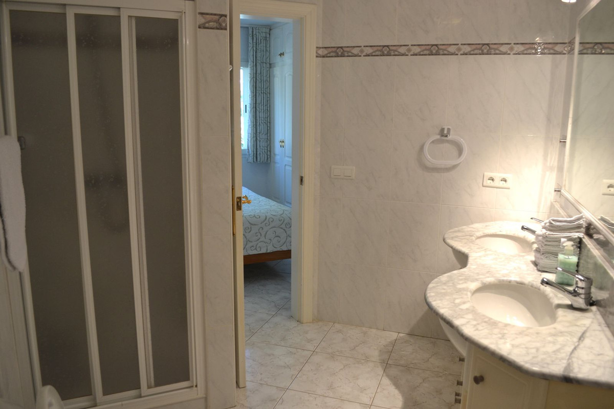 Te koop Vrijstaande Villa Costa Del Sol Sierrezuela € 1.499.000,-