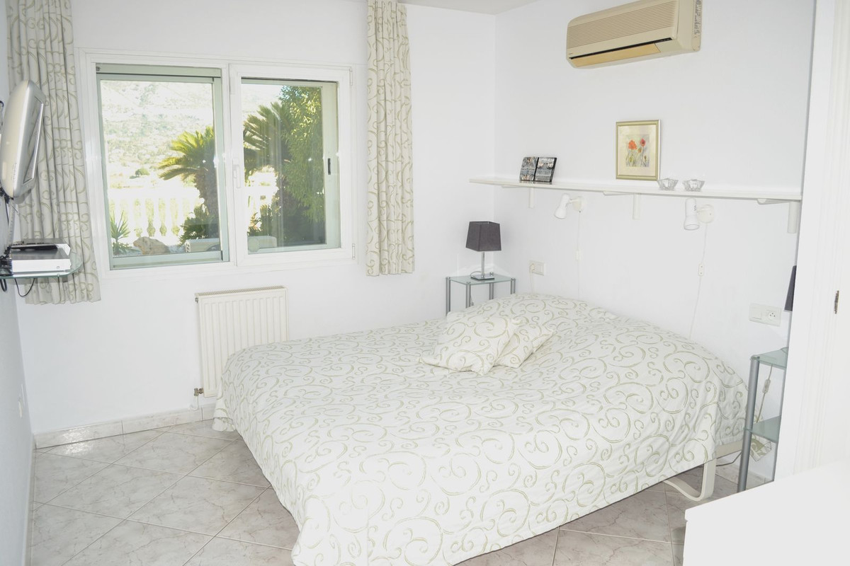 Te koop Vrijstaande Villa Costa Del Sol Sierrezuela € 1.499.000,-