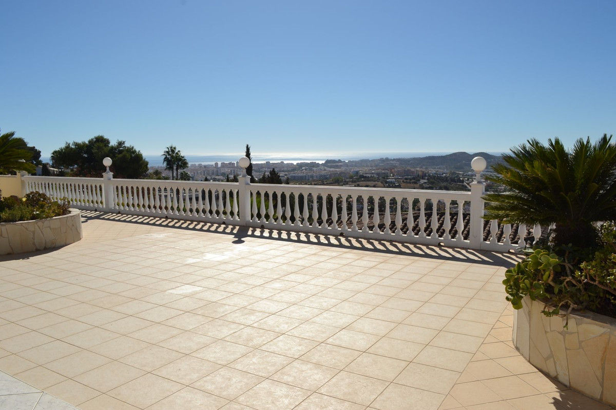 Te koop Vrijstaande Villa Costa Del Sol Sierrezuela € 1.499.000,-