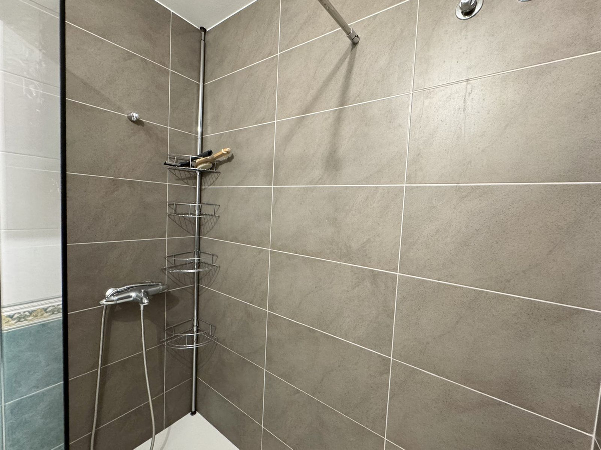 Te koop Middle Floor Apartment Costa Del Sol El Chaparral € 350.000,-