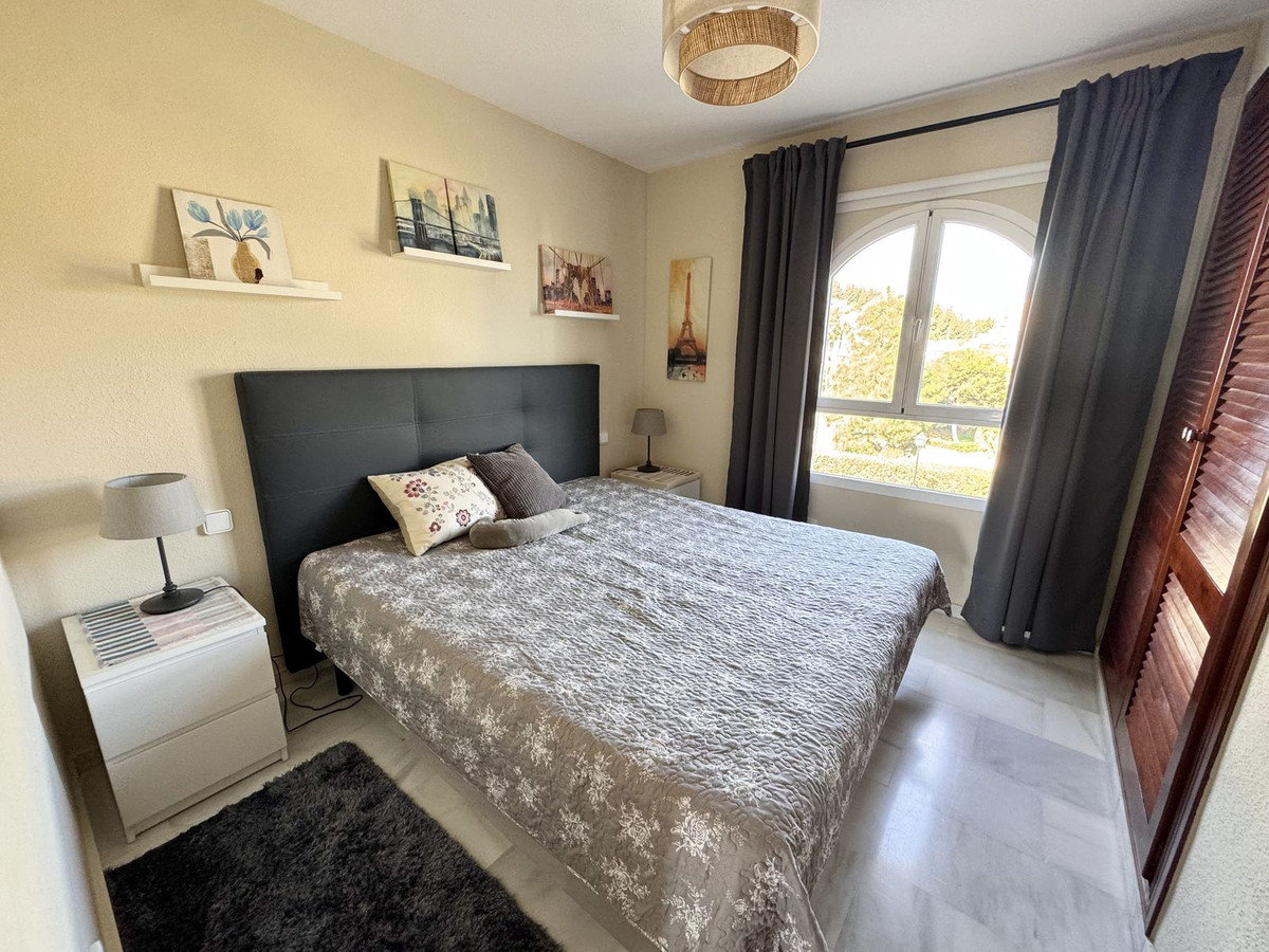 Te koop Middle Floor Apartment Costa Del Sol El Chaparral € 350.000,-