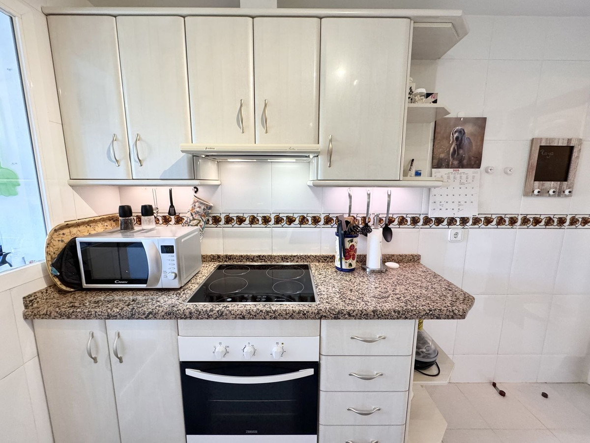 Te koop Middle Floor Apartment Costa Del Sol El Chaparral € 350.000,-