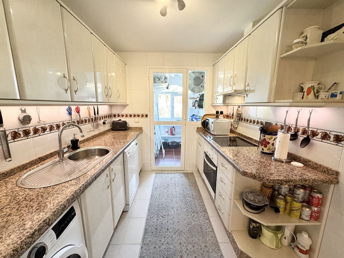 Te koop Middle Floor Apartment Costa Del Sol El Chaparral € 350.000,-