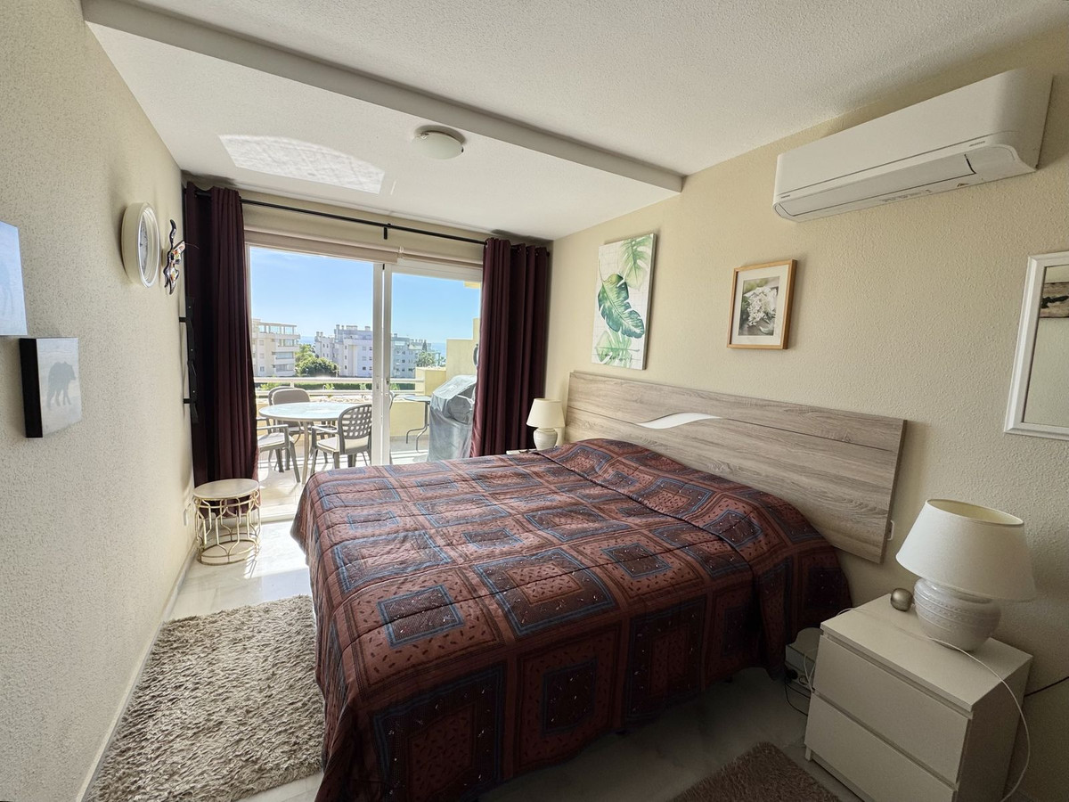 Te koop Middle Floor Apartment Costa Del Sol El Chaparral € 350.000,-