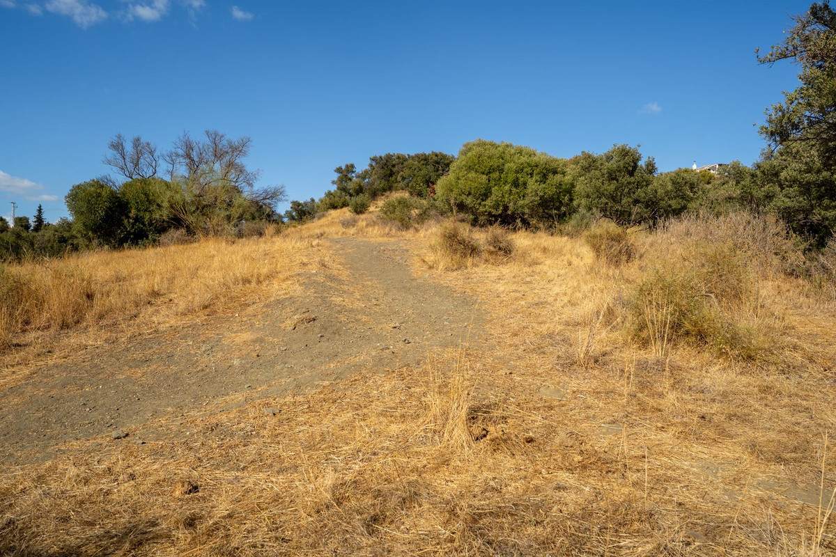 Te koop Grond Costa Del Sol Cerros Del Aguila € 945.000,-