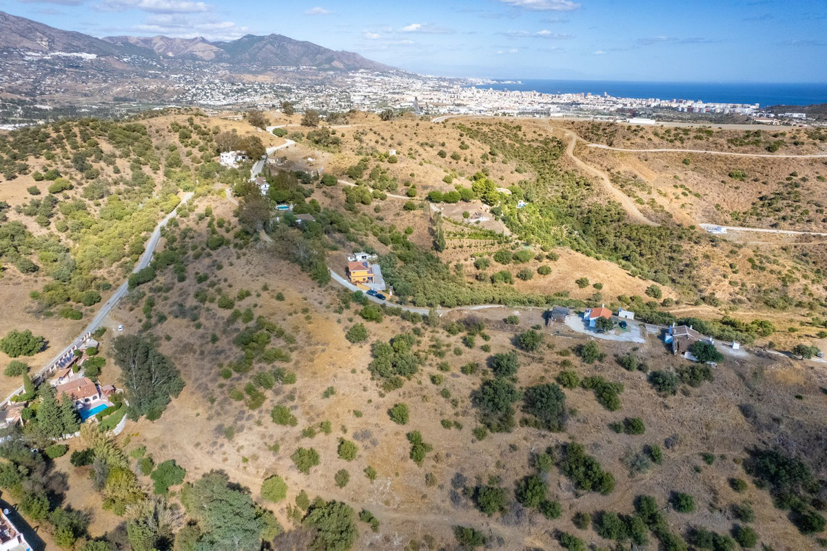Te koop Grond Costa Del Sol Cerros Del Aguila € 945.000,-