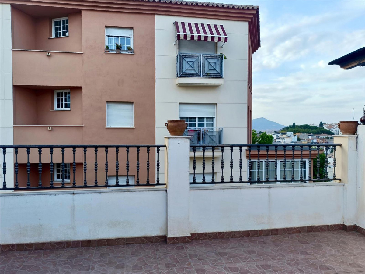 Te koop Herenhuis Costa Del Sol Coín € 269.000,-