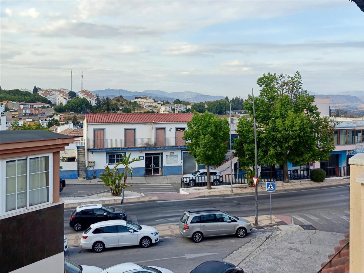 Te koop Herenhuis Costa Del Sol Coín € 269.000,-