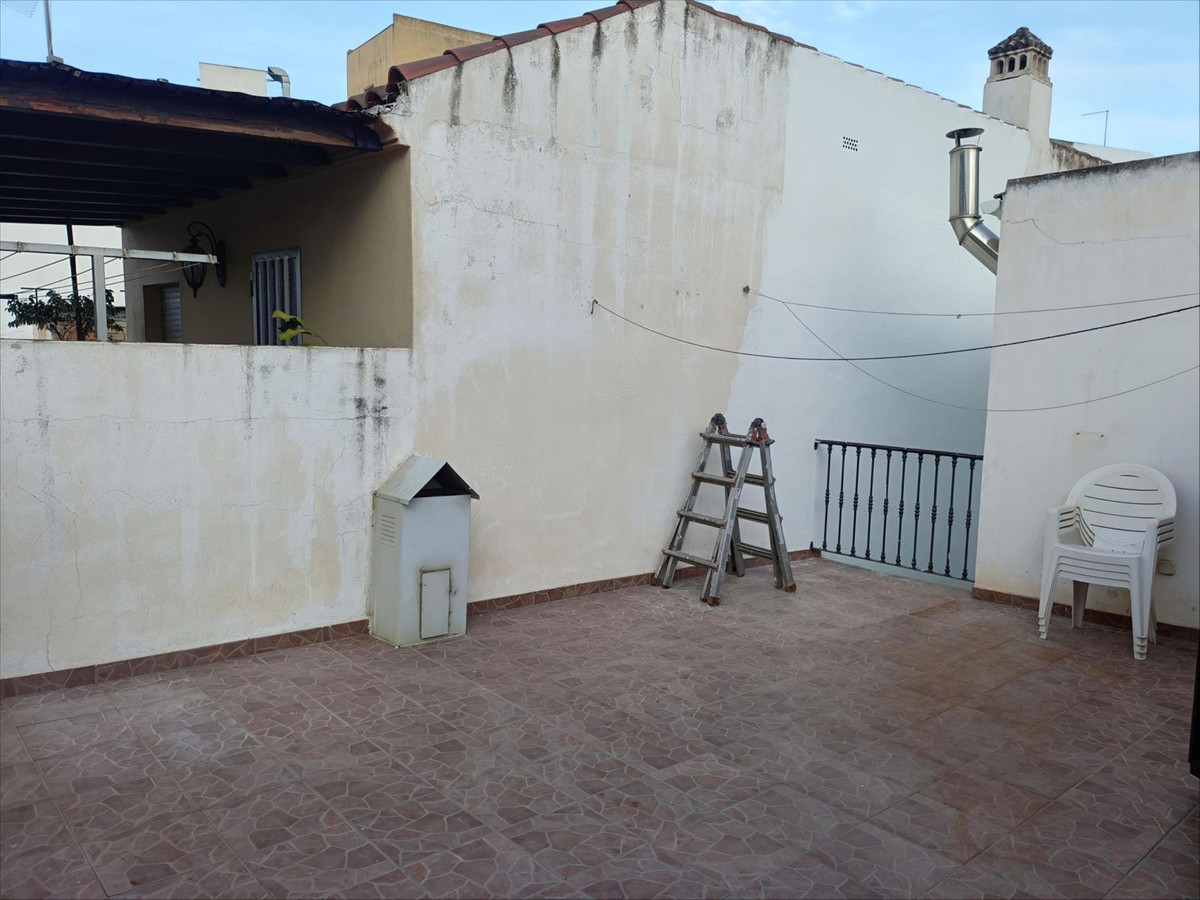 Te koop Herenhuis Costa Del Sol Coín € 269.000,-