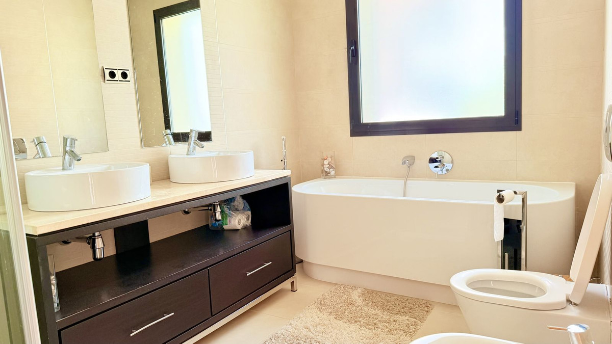 Te koop Penthouse Costa Del Sol Altos De Los Monteros € 700.000,-