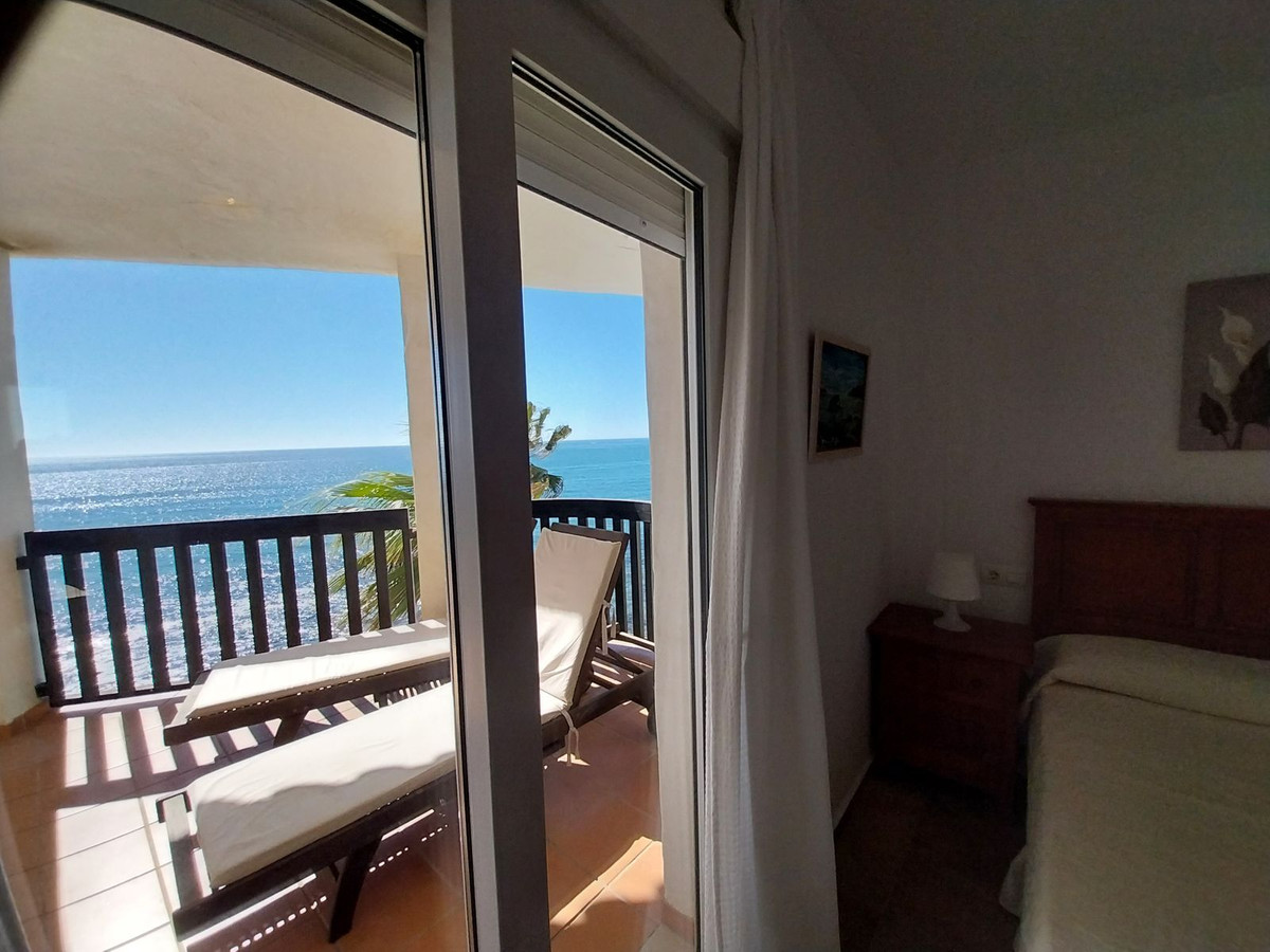 Te koop Middle Floor Apartment Costa Del Sol Calahonda € 730.000,-