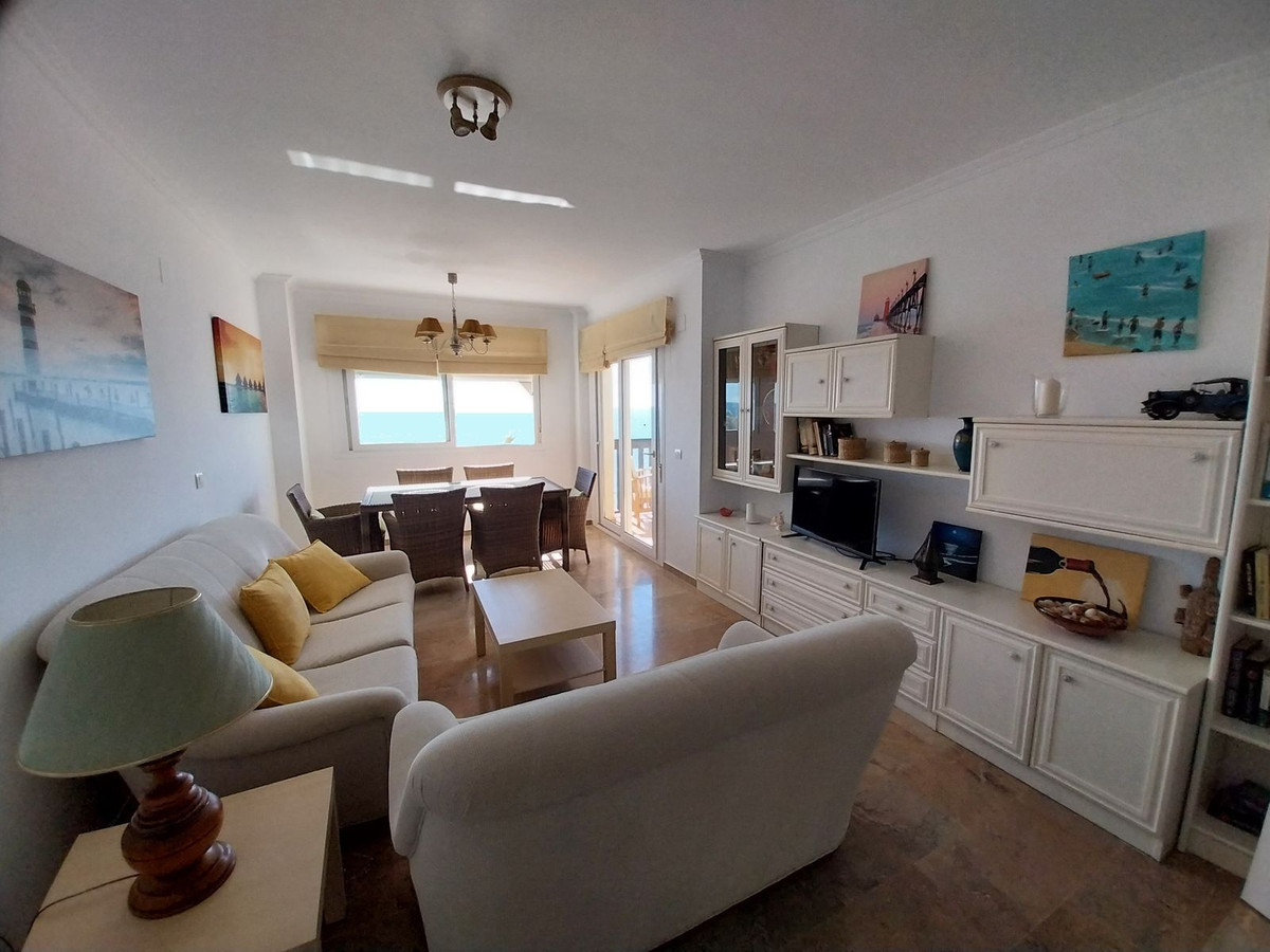 Te koop Middle Floor Apartment Costa Del Sol Calahonda € 730.000,-