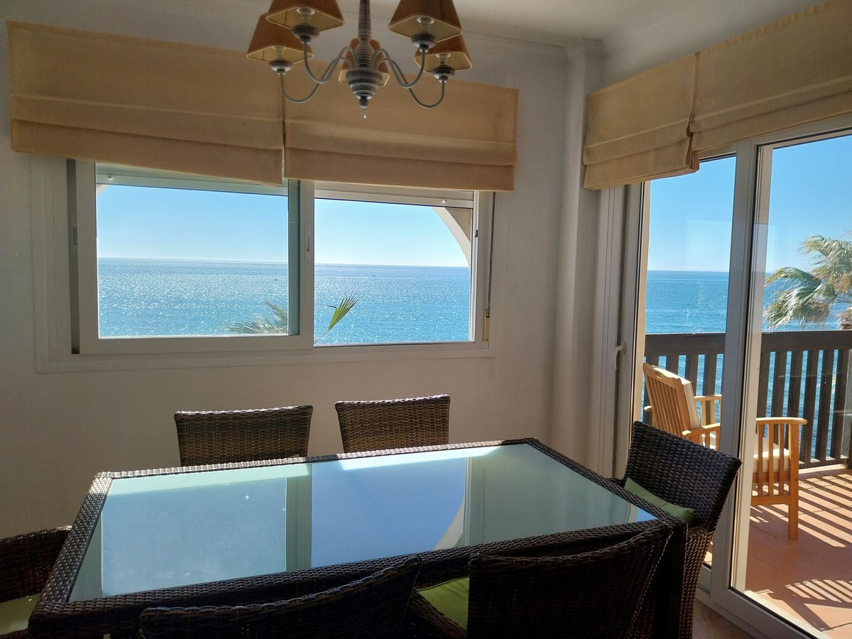 Te koop Middle Floor Apartment Costa Del Sol Calahonda € 730.000,-
