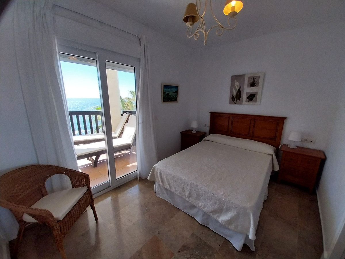 Te koop Middle Floor Apartment Costa Del Sol Calahonda € 730.000,-