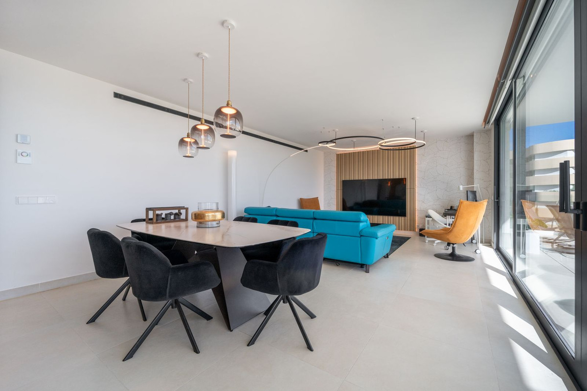 Te koop Middle Floor Apartment Costa Del Sol Fuengirola € 825.000,-