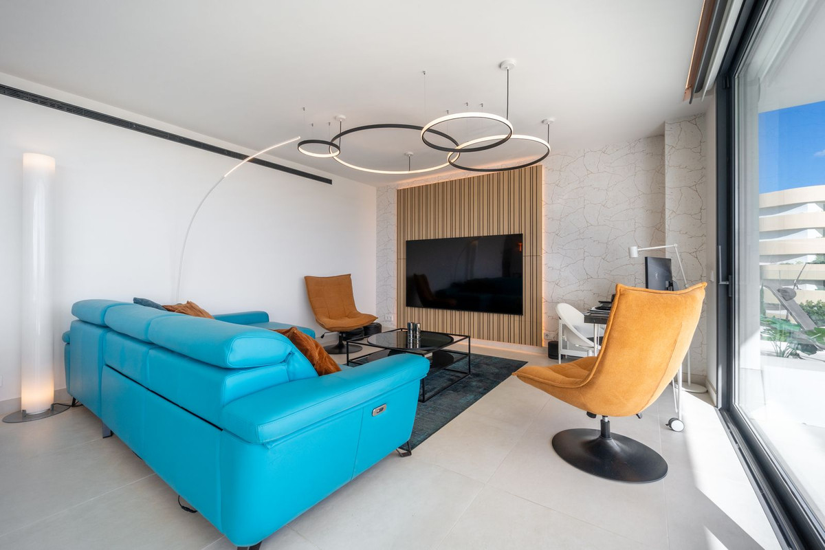 Te koop Middle Floor Apartment Costa Del Sol Fuengirola € 825.000,-