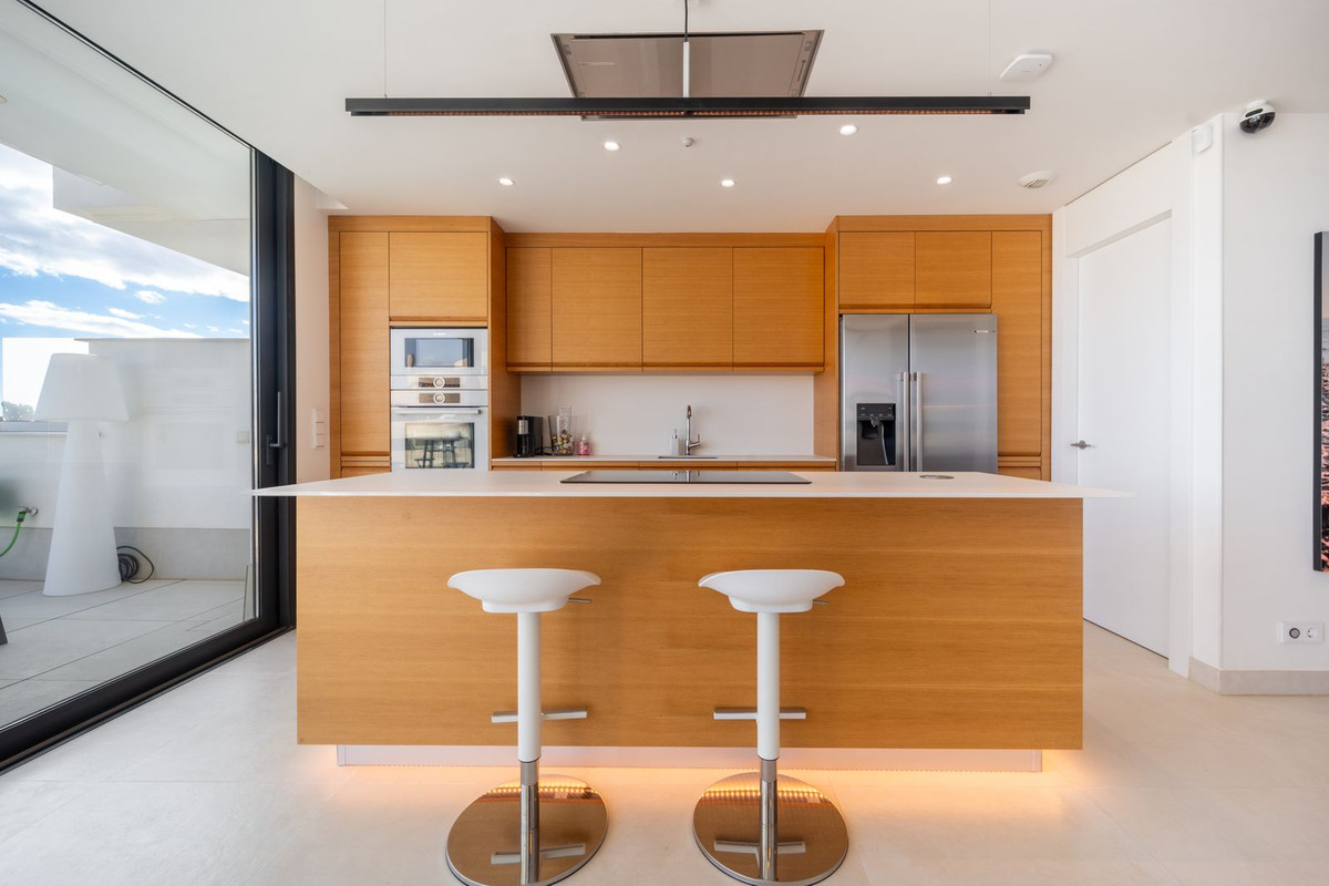 Te koop Middle Floor Apartment Costa Del Sol Fuengirola € 825.000,-