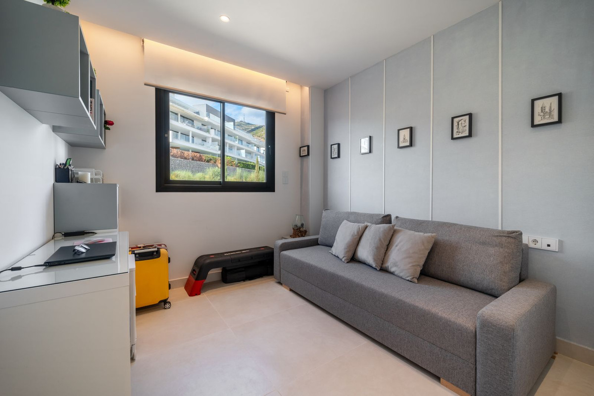 Te koop Middle Floor Apartment Costa Del Sol Fuengirola € 825.000,-