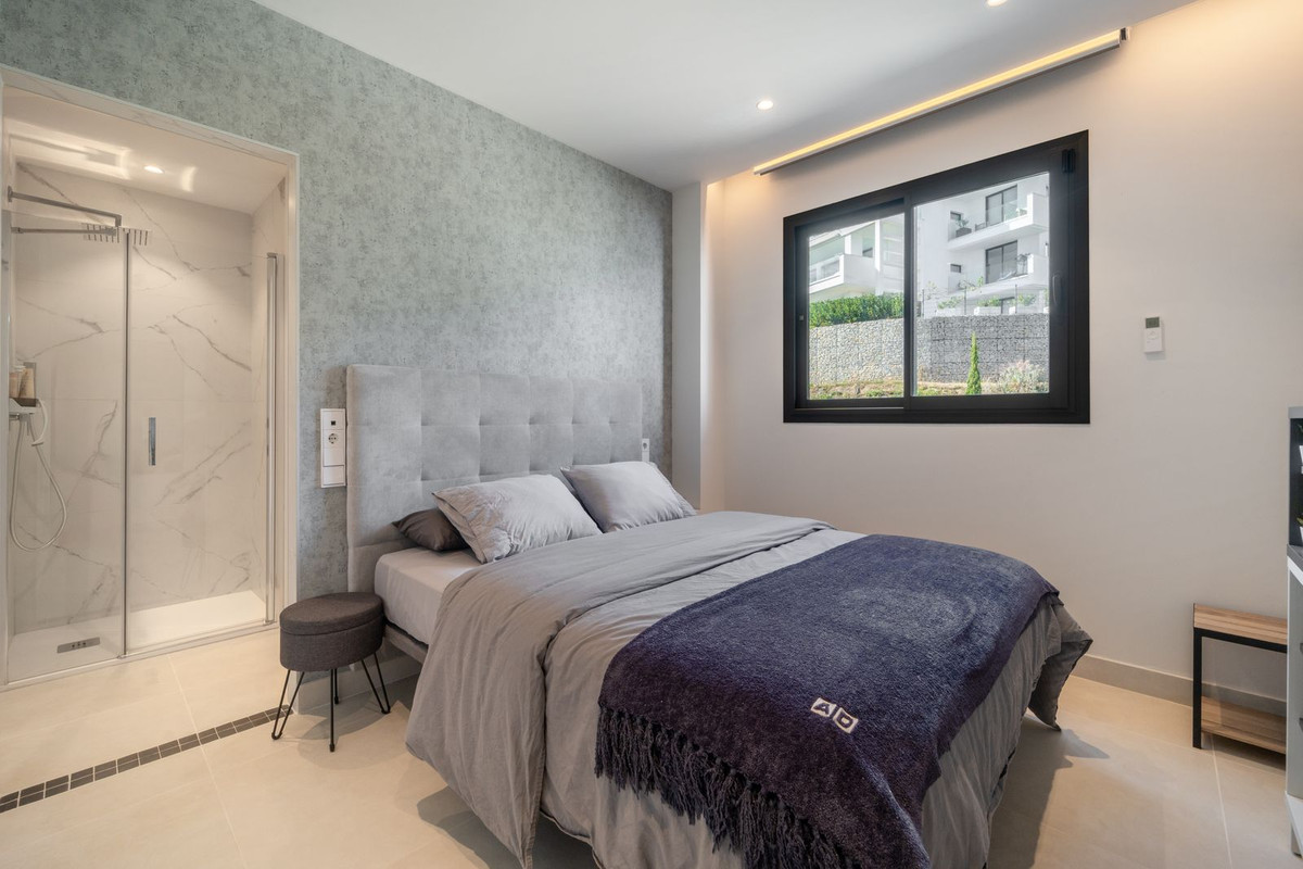 Te koop Middle Floor Apartment Costa Del Sol Fuengirola € 825.000,-