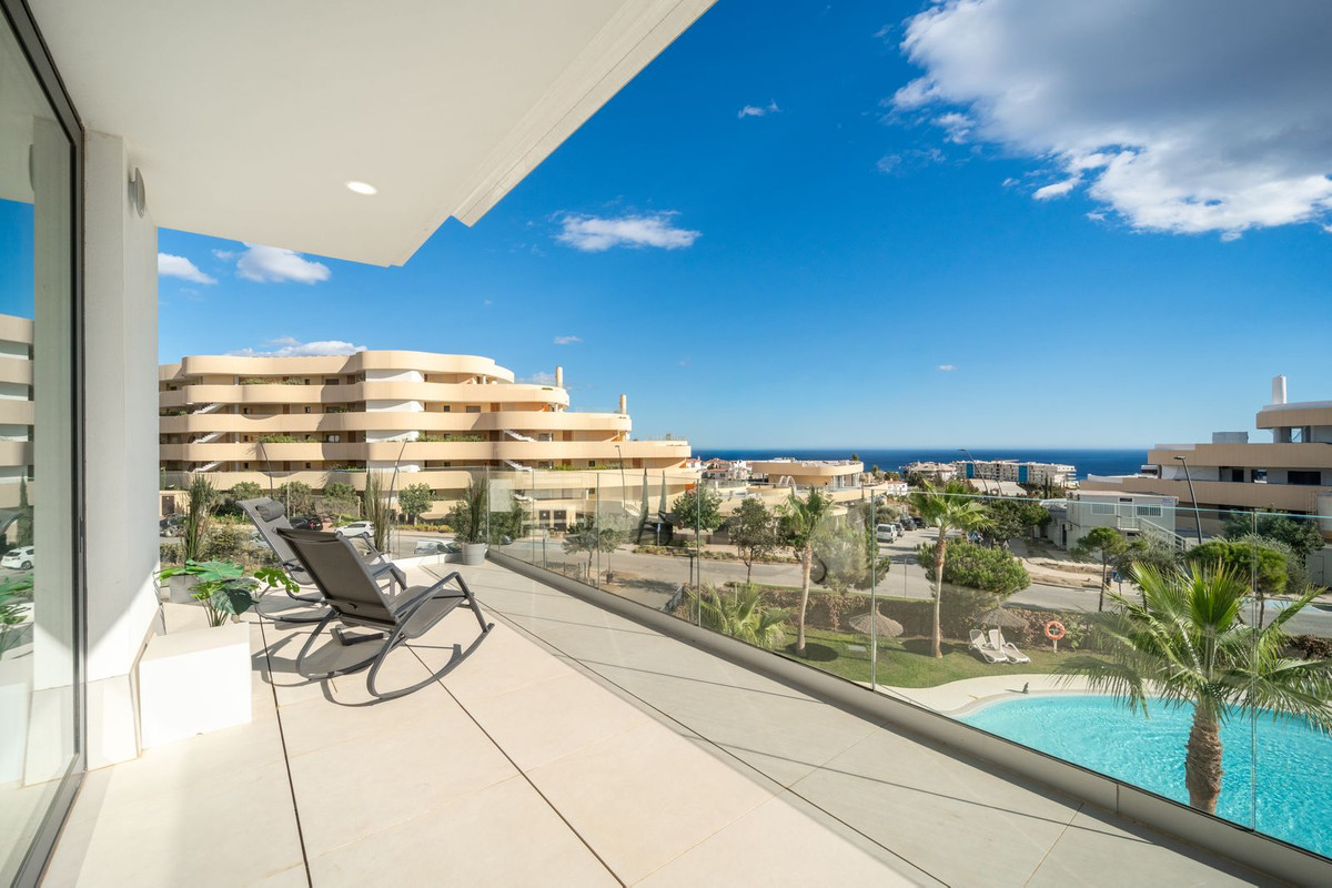 Te koop Middle Floor Apartment Costa Del Sol Fuengirola € 825.000,-