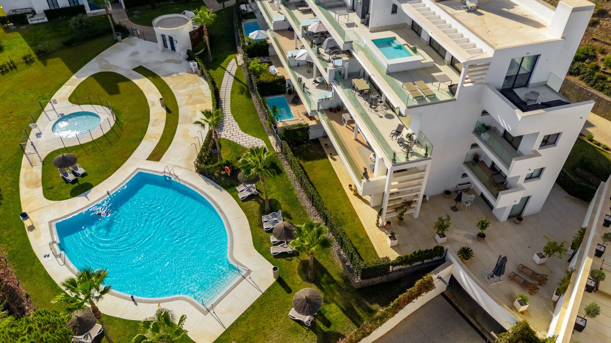 Te koop Middle Floor Apartment Costa Del Sol Fuengirola € 825.000,-