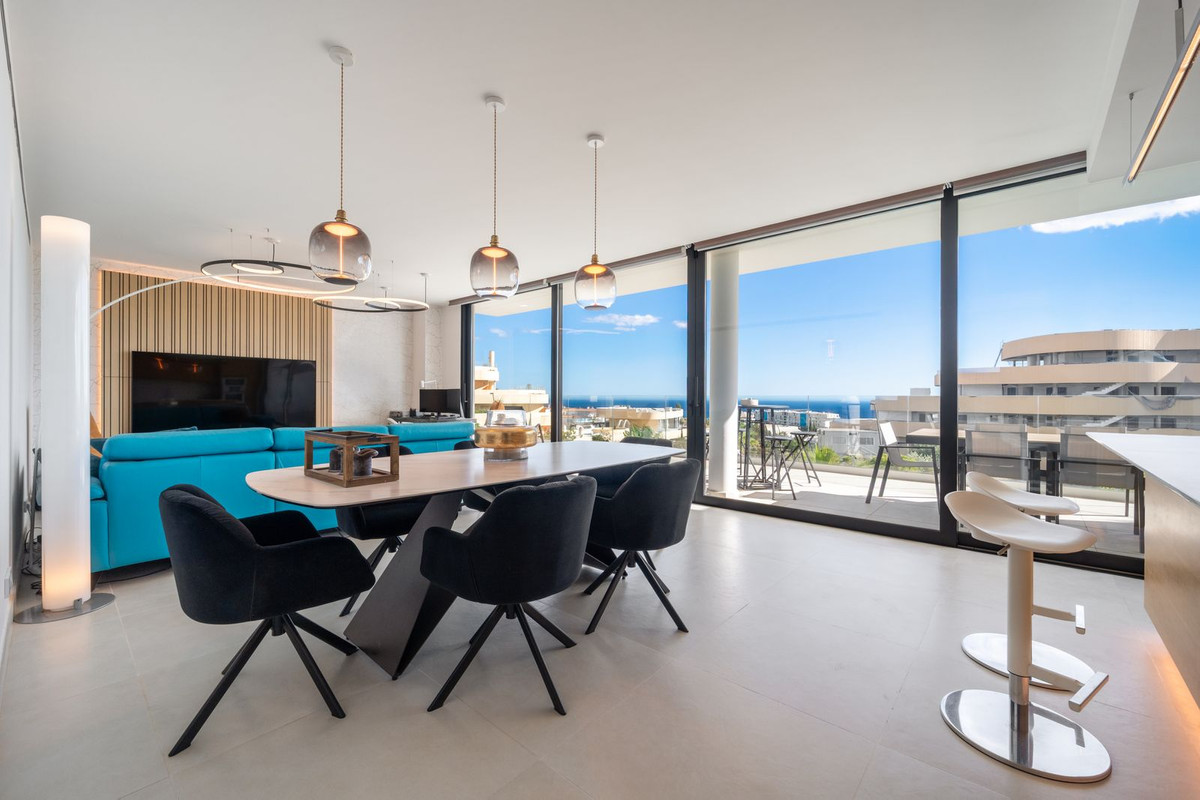 Te koop Middle Floor Apartment Costa Del Sol Fuengirola € 825.000,-