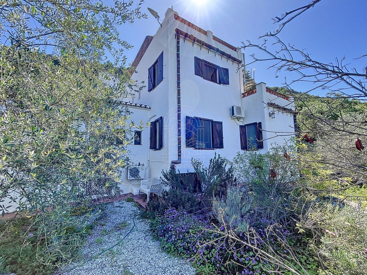 Te koop Finca - Cortijo Costa Del Sol Comares € 324.000,-