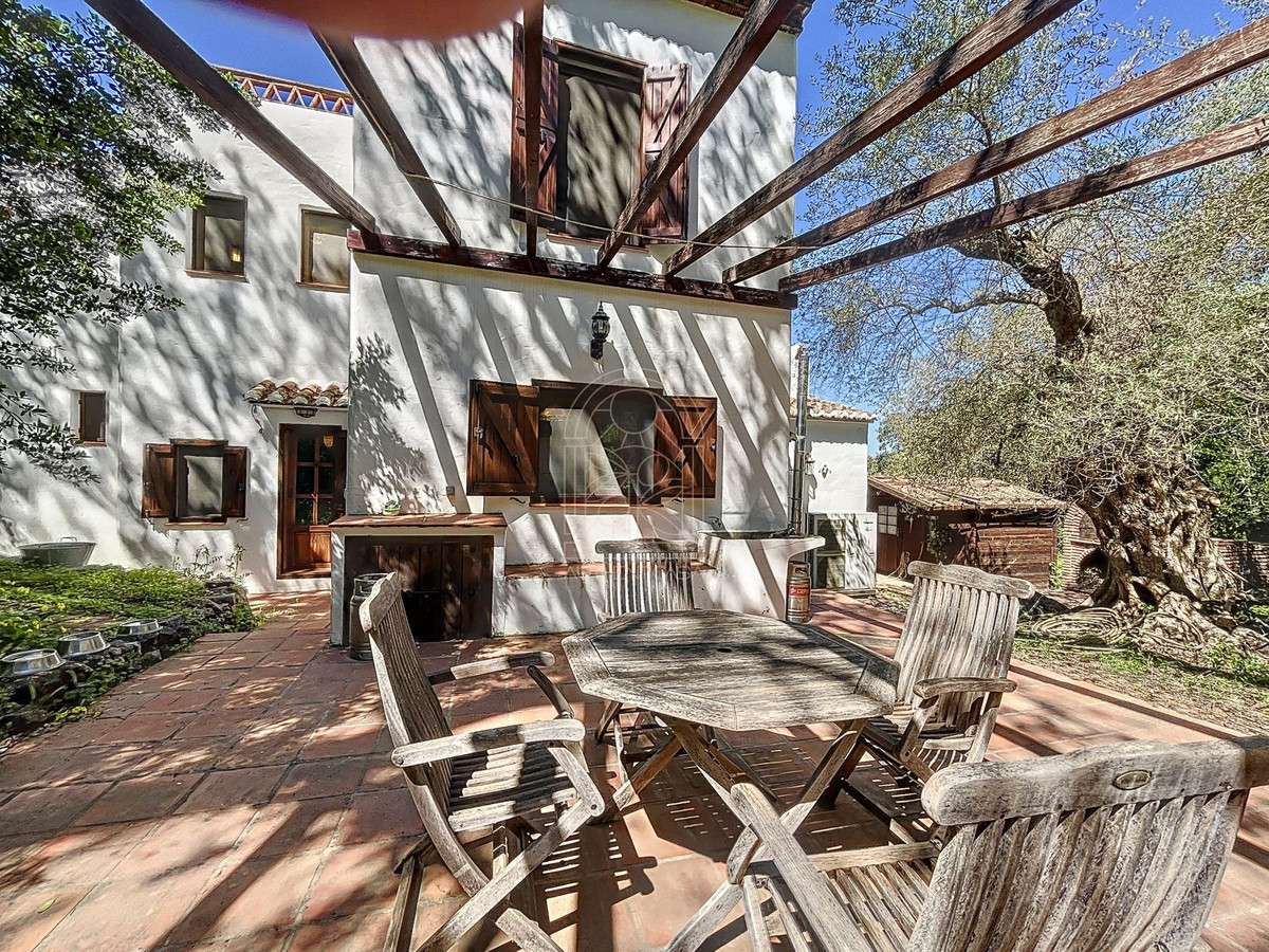 Te koop Finca - Cortijo Costa Del Sol Comares € 324.000,-