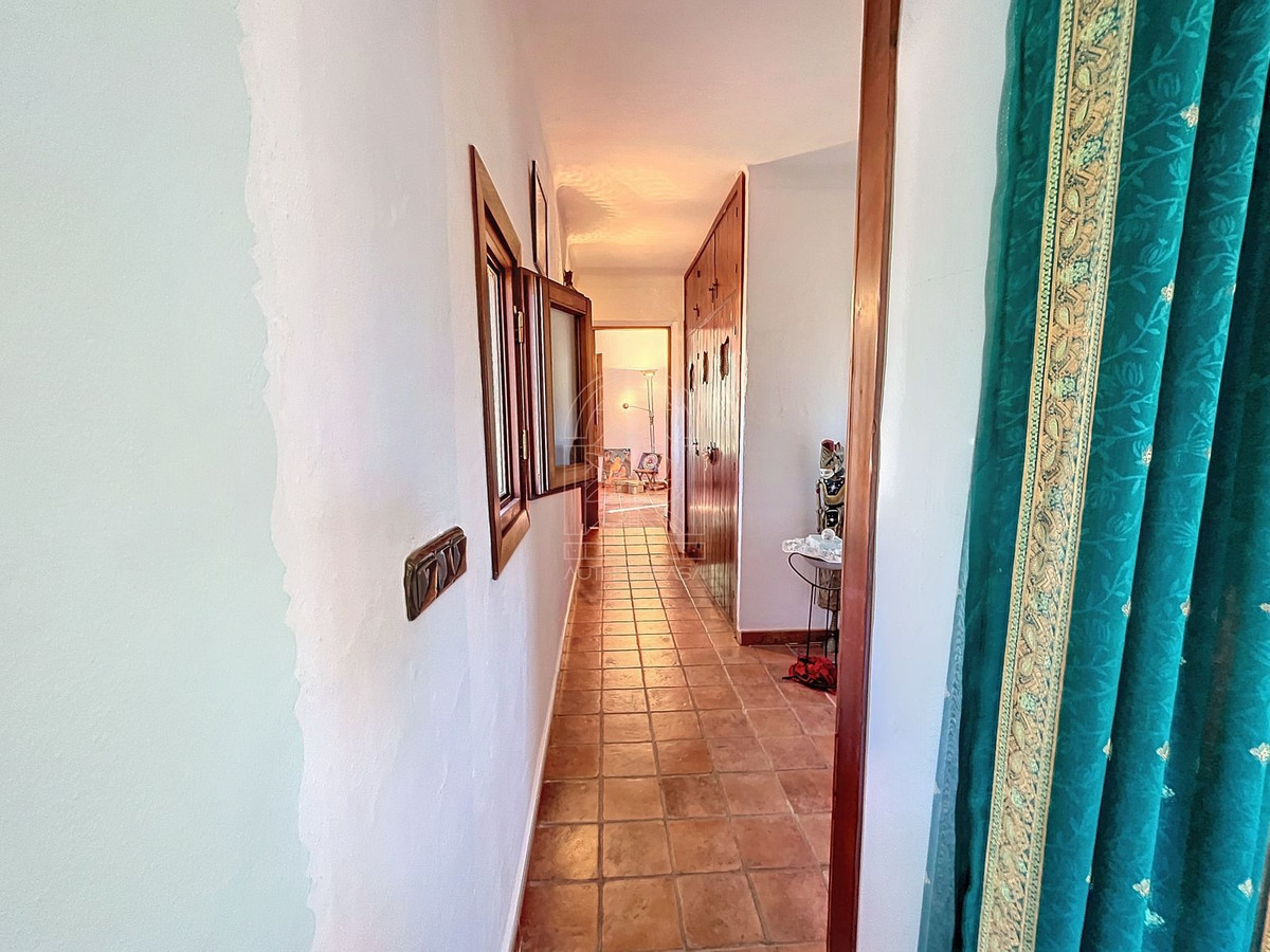 Te koop Finca - Cortijo Costa Del Sol Comares € 324.000,-
