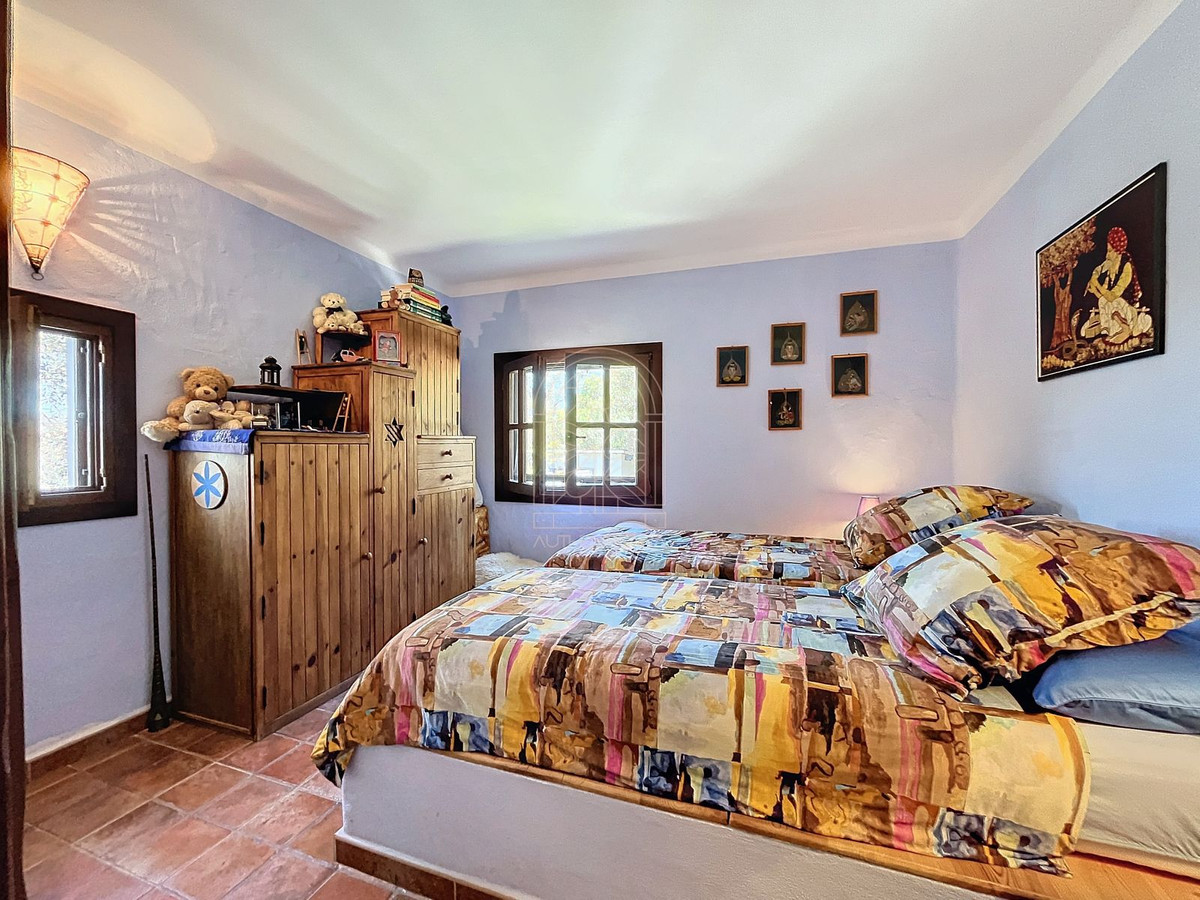 Te koop Finca - Cortijo Costa Del Sol Comares € 324.000,-